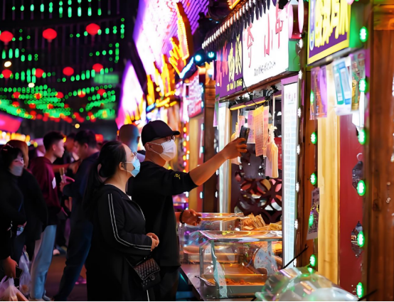 黑龙江哈尔滨加强监管 推动夏季市场摊区规范化